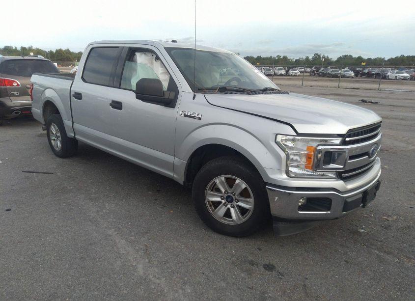 2018 Ford F-150 XLT (VIN 1FTEW1CB0JKE46811) main photo