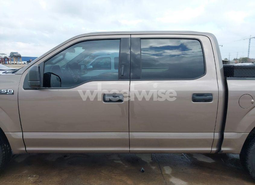 Photo 14 of 2018 Ford F-150 XLT (VIN 1FTEW1CB1JKF43869)