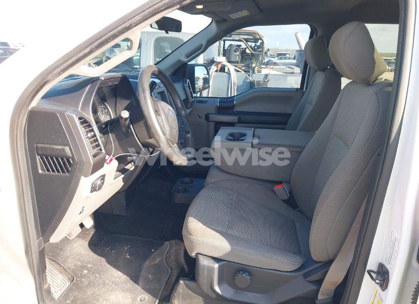 Photo 17 of 2018 Ford F-150 XLT (VIN 1FTEW1CB2JKC70120)