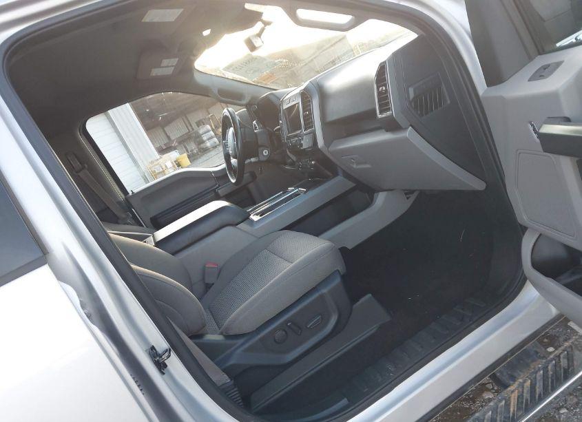 Photo 5 of 2019 Ford F-150 XLT (VIN 1FTEW1CB3KKC43848)