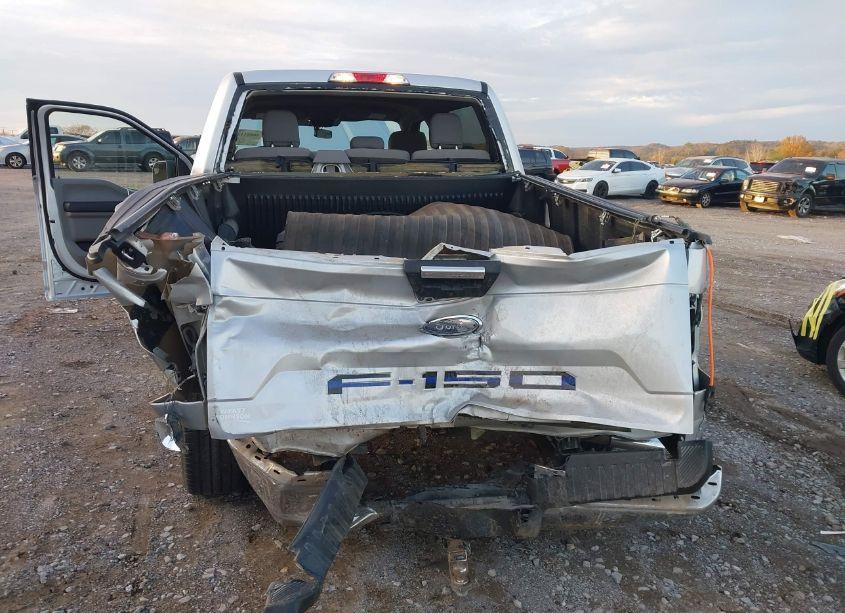 Photo 6 of 2019 Ford F-150 XLT (VIN 1FTEW1CB3KKC43848)