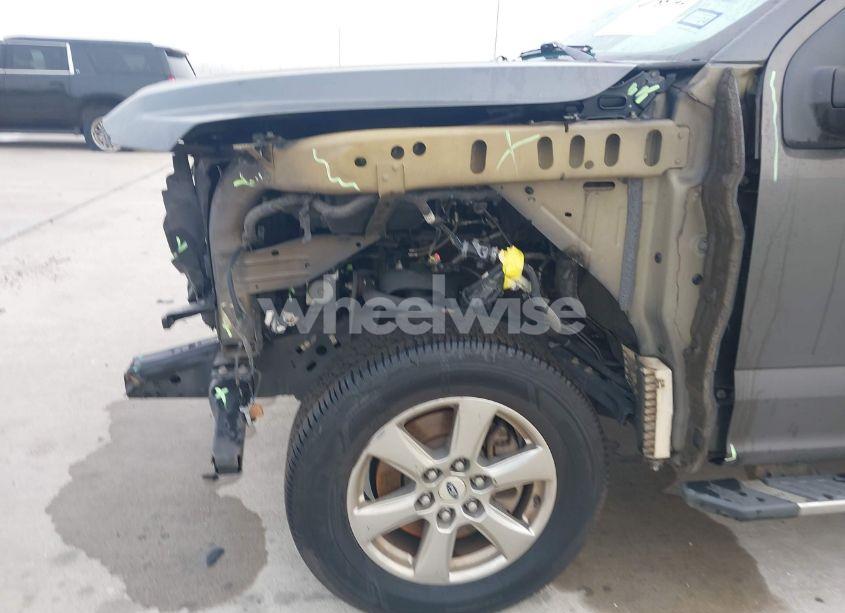 Photo 18 of 2018 Ford F-150 XLT (VIN 1FTEW1CB4JKD38594)