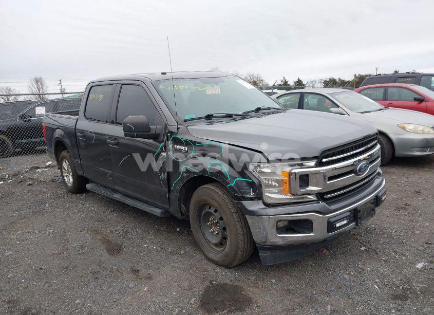 2018 Ford F-150 XLT (VIN 1FTEW1CB8JFC64900) main photo