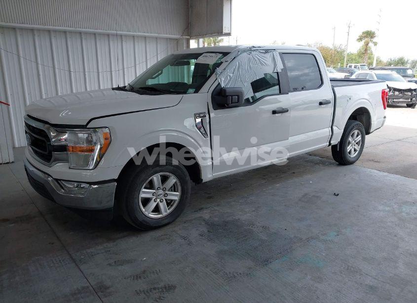Photo 2 of 2021 Ford F-150 XLT (VIN 1FTEW1CB9MFB10619)
