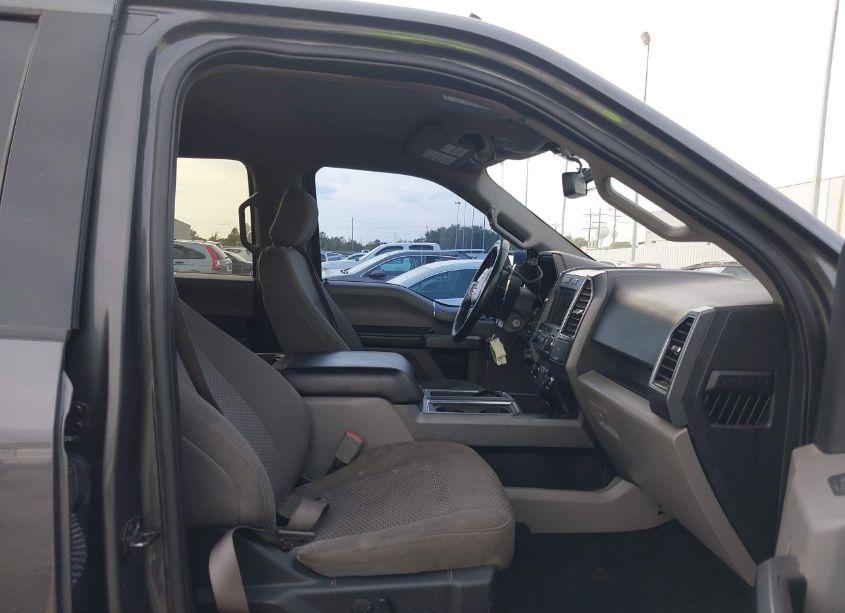 Photo 5 of 2019 Ford F-150 XLT (VIN 1FTEW1CBXKKC92920)