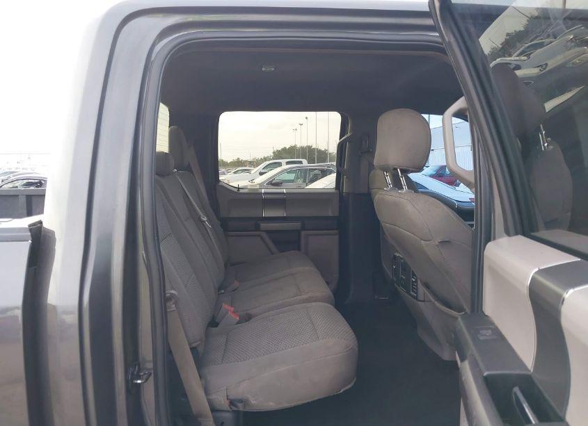 Photo 8 of 2019 Ford F-150 XLT (VIN 1FTEW1CBXKKC92920)