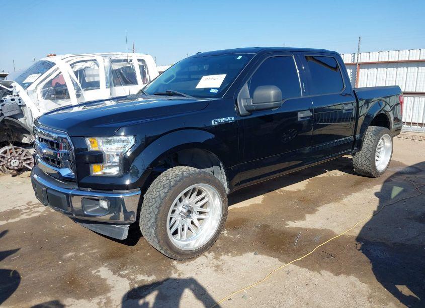 Photo 2 of 2017 Ford F-150 XLT (VIN 1FTEW1CF0HKC84871)