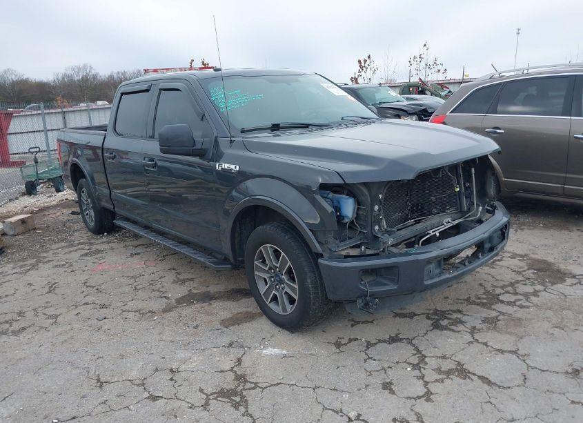 2016 Ford F-150 XLT (VIN 1FTEW1CF3GKE38701) main photo