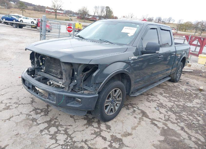 Photo 2 of 2016 Ford F-150 XLT (VIN 1FTEW1CF3GKE38701)