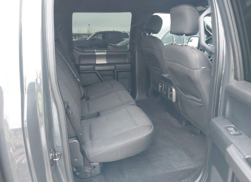 Photo 8 of 2016 Ford F-150 XLT (VIN 1FTEW1CF3GKE38701)