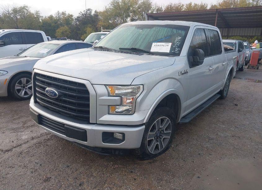 Photo 2 of 2016 Ford F-150 XLT (VIN 1FTEW1CF5GKD28796)