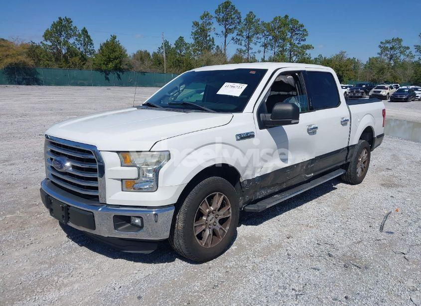 Photo 2 of 2015 Ford F-150 XLT (VIN 1FTEW1CF6FFB30672)
