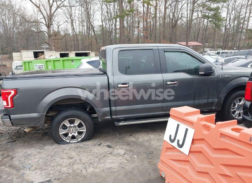 Photo 13 of 2015 Ford F-150 XLT (VIN 1FTEW1CF8FFA37734)