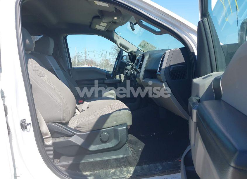 Photo 5 of 2016 Ford F-150 XLT (VIN 1FTEW1CF9GFA17977)