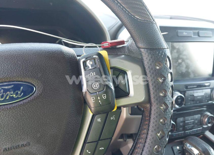 Photo 11 of 2015 Ford F-150 KING RANCH (VIN 1FTEW1CFXFFB47913)
