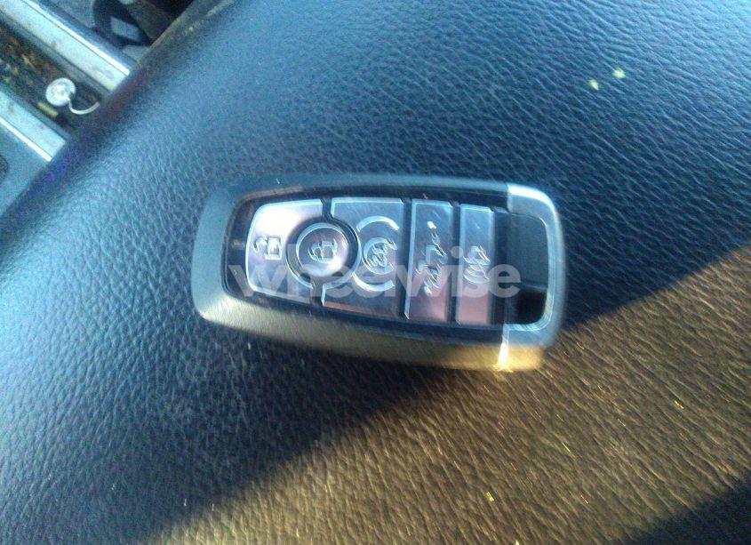 Photo 11 of 2018 Ford F-150 LARIAT (VIN 1FTEW1CG0JKD04292)