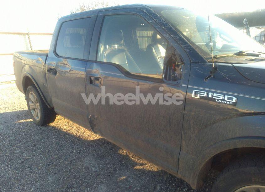 Photo 6 of 2018 Ford F-150 LARIAT (VIN 1FTEW1CG0JKD04292)