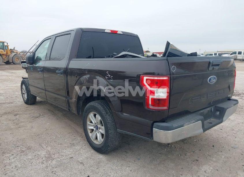 Photo 3 of 2018 Ford F-150 XLT (VIN 1FTEW1CG1JKE02246)