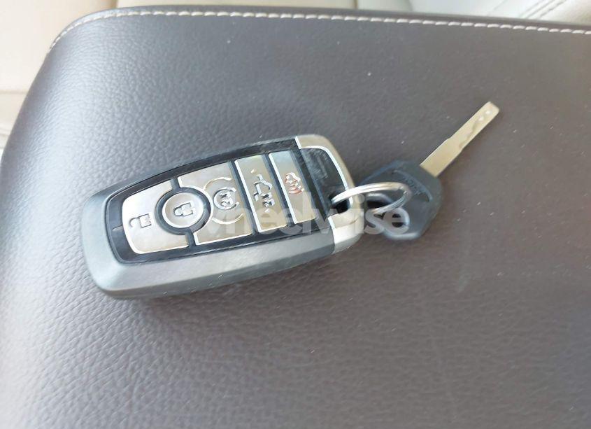 Photo 11 of 2018 Ford F-150 LARIAT (VIN 1FTEW1CG3JKD32135)