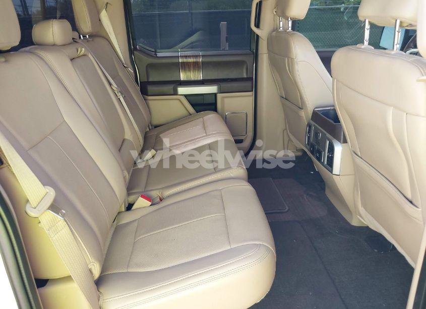 Photo 8 of 2018 Ford F-150 LARIAT (VIN 1FTEW1CG3JKD32135)