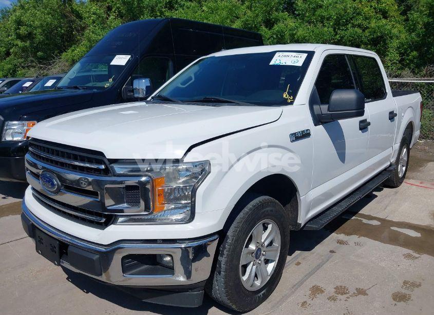 Photo 2 of 2018 Ford F-150 XLT (VIN 1FTEW1CG3JKF83060)