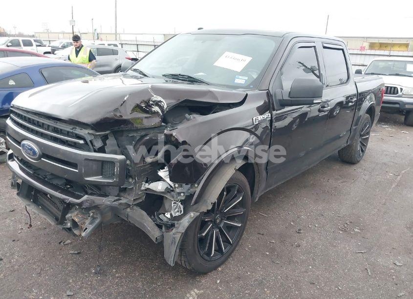 Photo 2 of 2018 Ford F-150 XLT (VIN 1FTEW1CG4JFA30409)