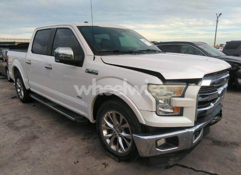 2015 Ford F-150 LARIAT (VIN 1FTEW1CG7FKE70252) main photo