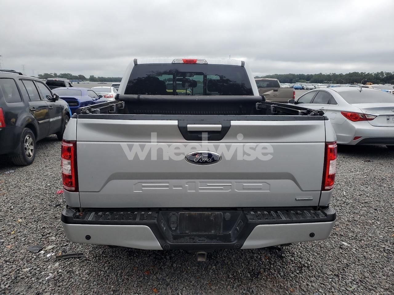Photo 6 of 2018 FORD F150 SUPERCREW (VIN 1FTEW1CG7JKC31177)