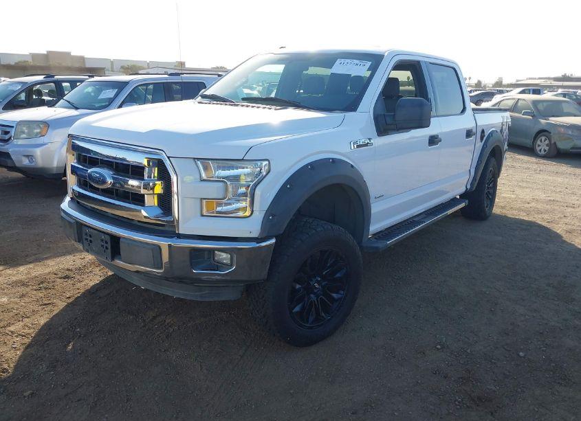Photo 2 of 2016 Ford F-150 XLT (VIN 1FTEW1CG8GKD45732)