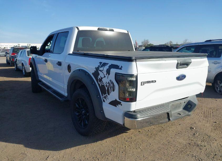 Photo 3 of 2016 Ford F-150 XLT (VIN 1FTEW1CG8GKD45732)