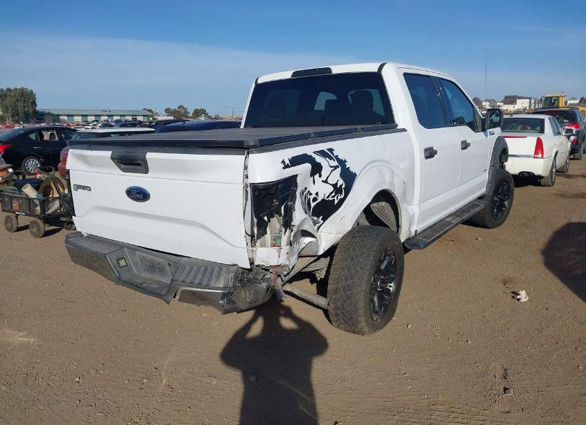 Photo 4 of 2016 Ford F-150 XLT (VIN 1FTEW1CG8GKD45732)