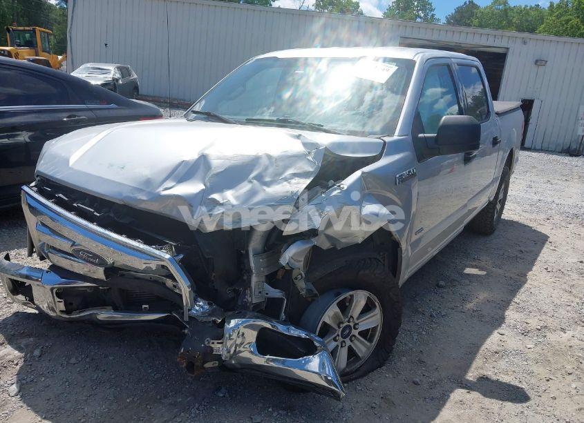 Photo 2 of 2015 Ford F-150 XLT (VIN 1FTEW1CG9FFB25040)