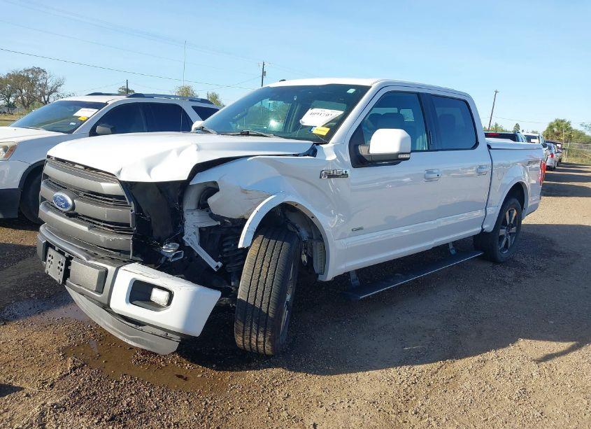 Photo 2 of 2015 Ford F-150 LARIAT (VIN 1FTEW1CGXFFB82847)