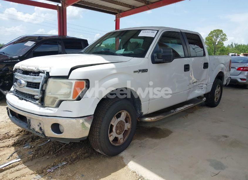 Photo 2 of 2013 Ford F-150 XLT (VIN 1FTEW1CM1DFA62180)