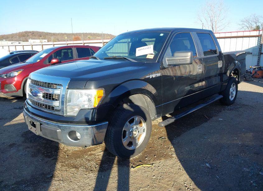 Photo 2 of 2013 Ford F-150 XLT (VIN 1FTEW1CM2DFA46134)