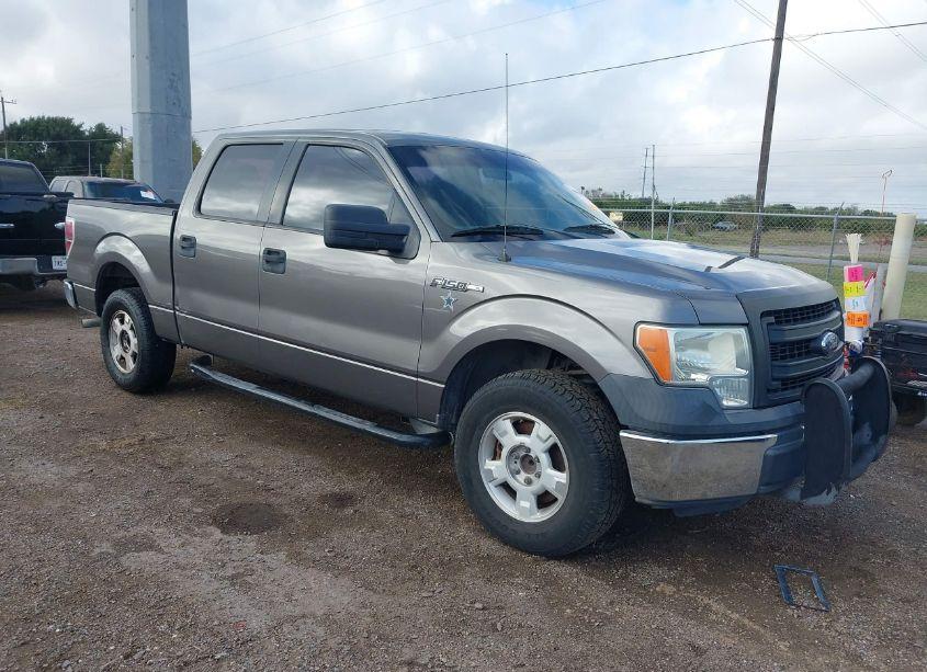 2013 Ford F-150 XL (VIN 1FTEW1CM2DFB59422) main photo