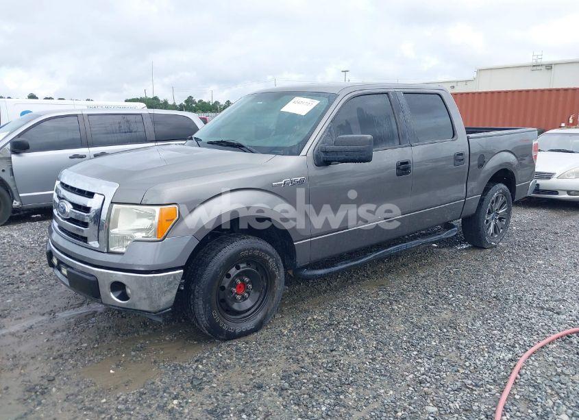 Photo 2 of 2011 Ford F-150 XLT (VIN 1FTEW1CM9BFB85366)