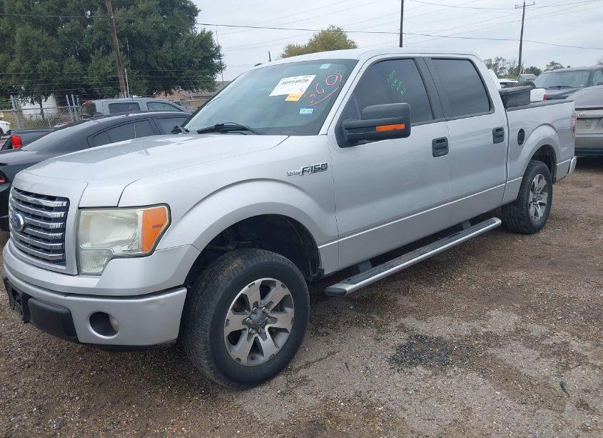 Photo 2 of 2011 Ford F-150 XLT (VIN 1FTEW1CM9BFC90053)