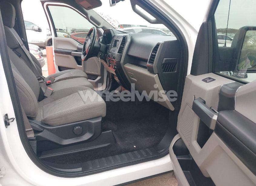 Photo 5 of 2017 Ford F-150 XLT (VIN 1FTEW1CP0HKD07817)