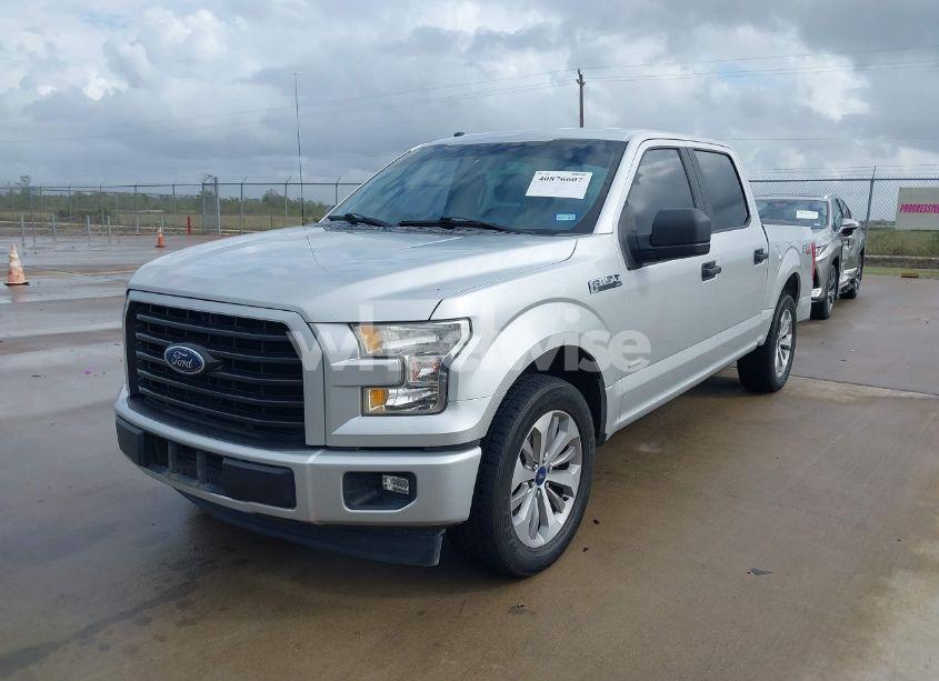 Photo 2 of 2017 Ford F-150 XL (VIN 1FTEW1CP0HKD16338)