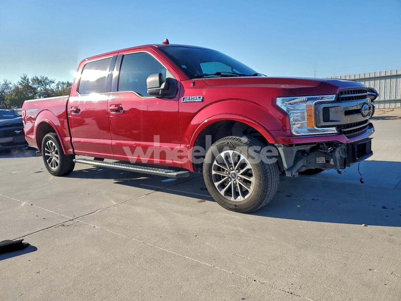 Photo 4 of 2018 FORD F150 SUPERCREW (VIN 1FTEW1CP0JFD42906)