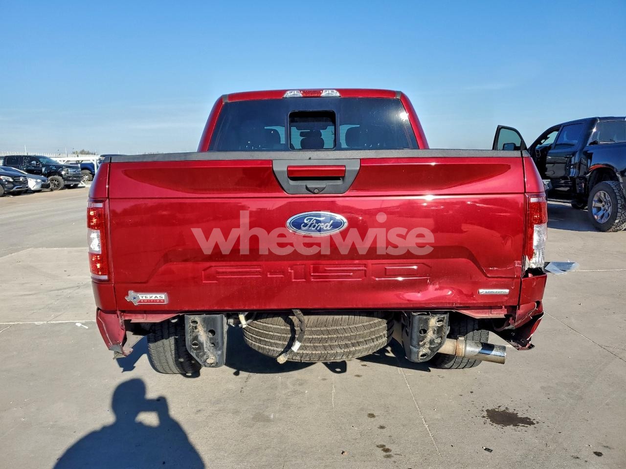 Photo 6 of 2018 FORD F150 SUPERCREW (VIN 1FTEW1CP0JFD42906)