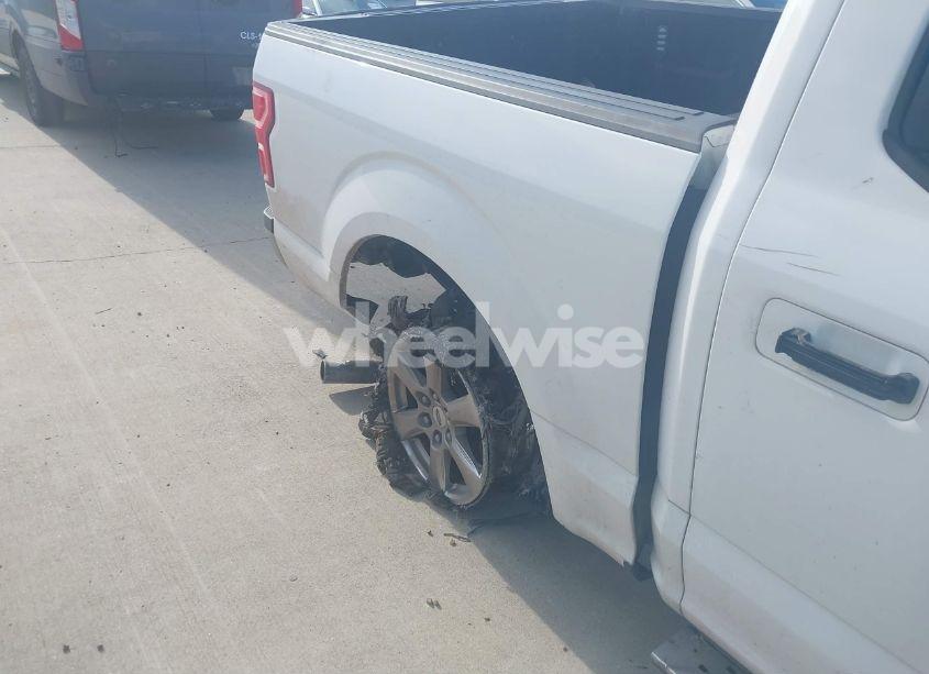 Photo 19 of 2018 Ford F-150 XLT (VIN 1FTEW1CP0JKC92600)