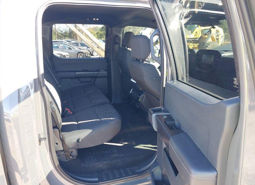 Photo 8 of 2021 Ford F-150 XL (VIN 1FTEW1CP1MFC69100)