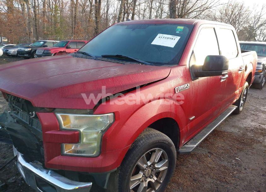 Photo 2 of 2015 Ford F-150 XLT (VIN 1FTEW1CP2FKE47719)