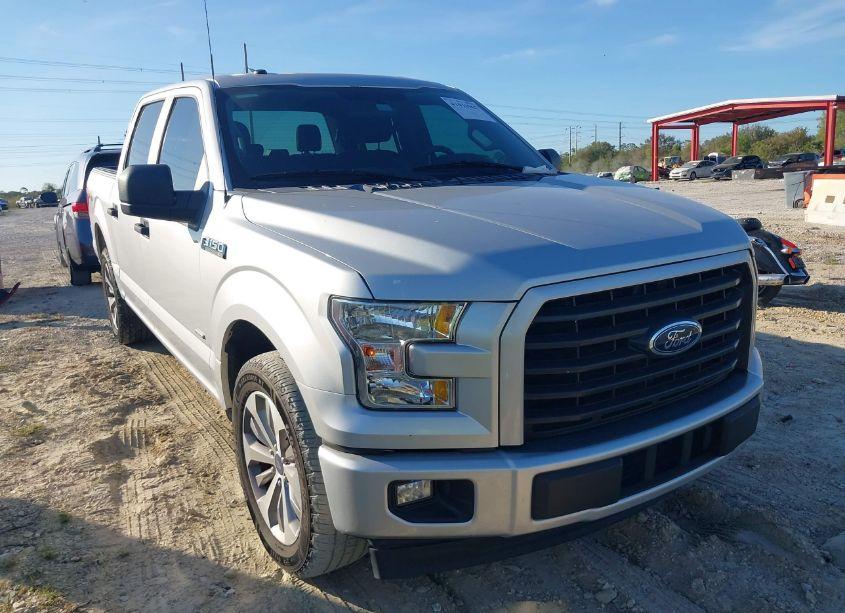 2017 Ford F-150 XL (VIN 1FTEW1CP2HKD38728) main photo