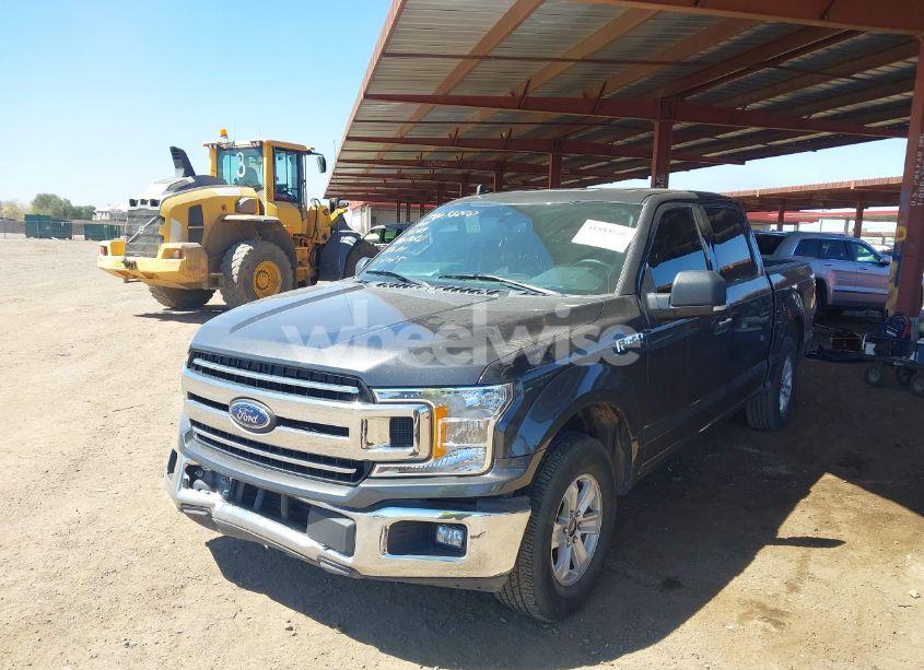 Photo 2 of 2019 Ford F-150 XLT (VIN 1FTEW1CP2KKF32814)