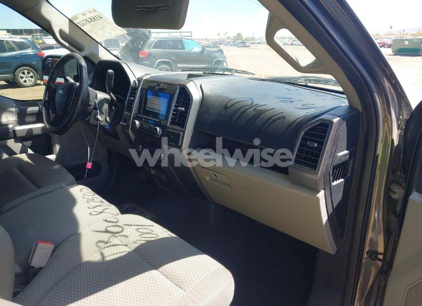 Photo 5 of 2019 Ford F-150 XLT (VIN 1FTEW1CP2KKF32814)