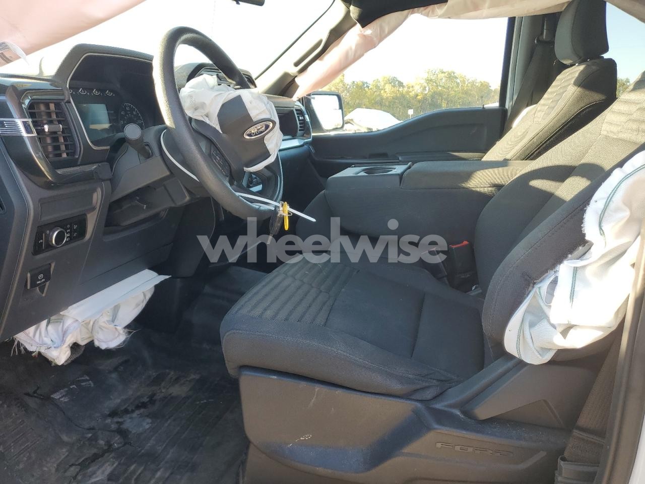 Photo 7 of 2023 FORD F150 SUPERCREW (VIN 1FTEW1CP2PKE36835)