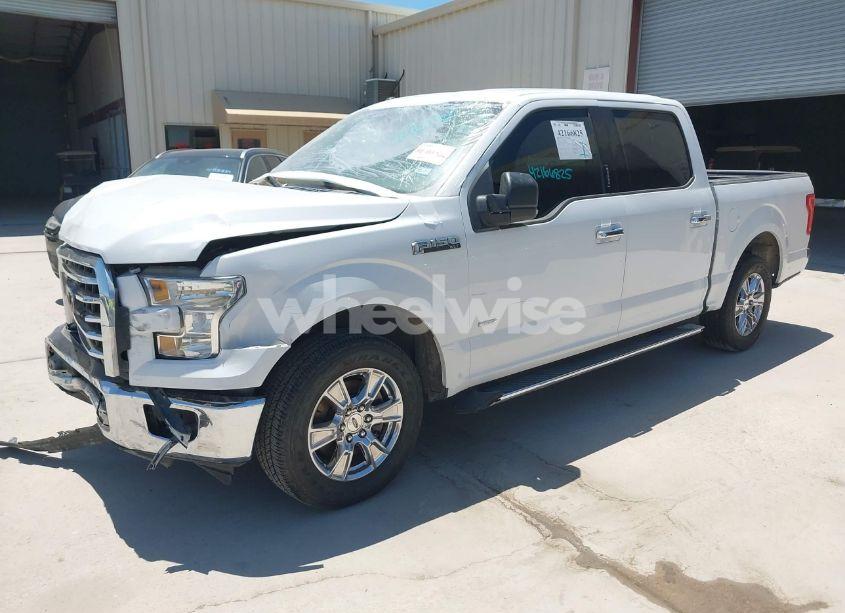 Photo 2 of 2015 Ford F-150 XLT (VIN 1FTEW1CP3FFA53736)